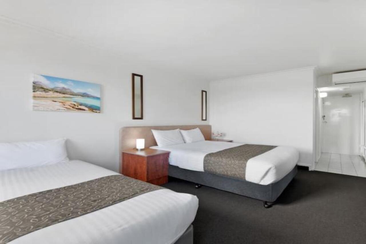 Coach House Launceston Hotel Kültér fotó