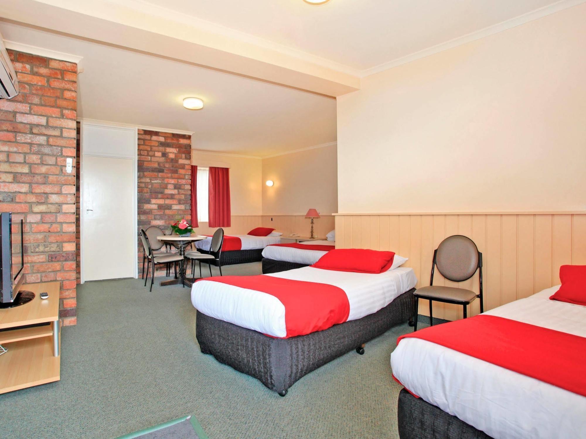 Coach House Launceston Hotel Kültér fotó