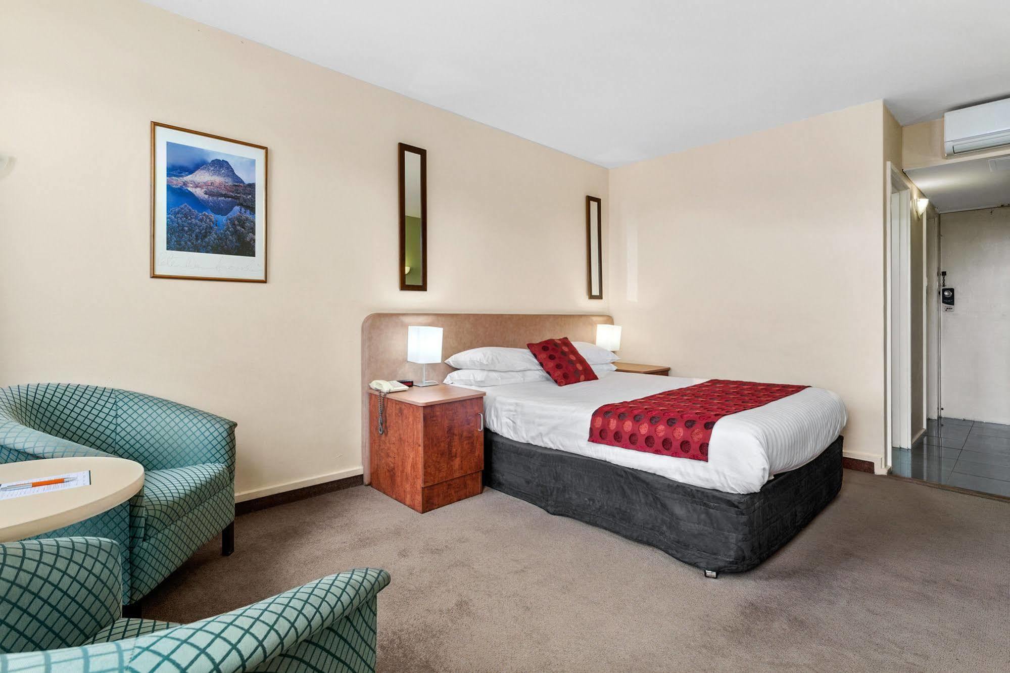 Coach House Launceston Hotel Kültér fotó